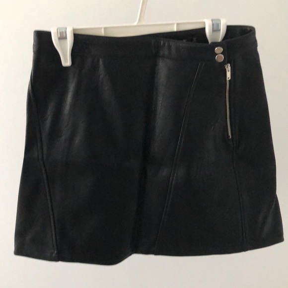 Zara leather skirt - Picture 1 of 1